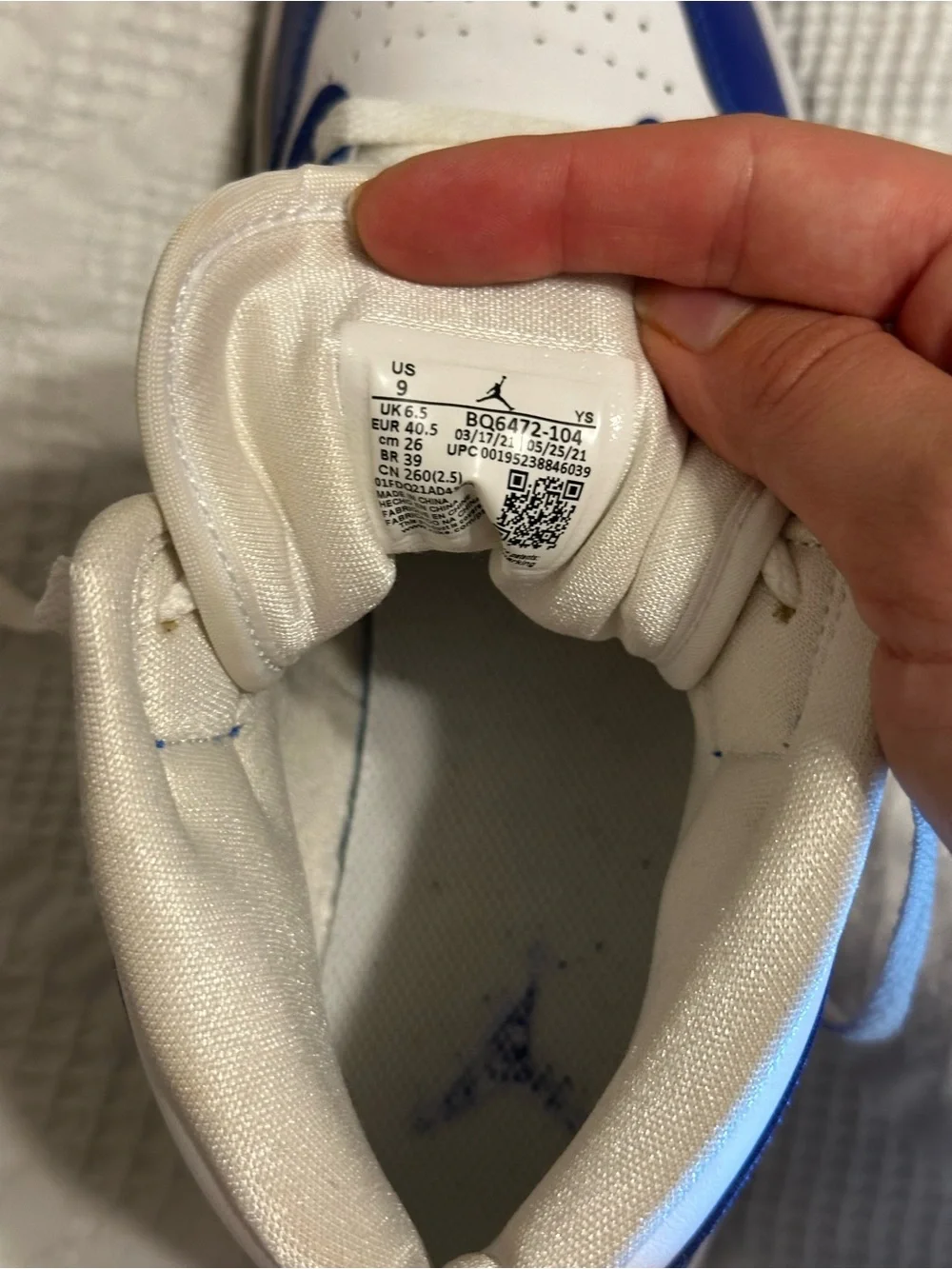 Nike Air Jordan 1 Mid Kentucky Blue Shoes